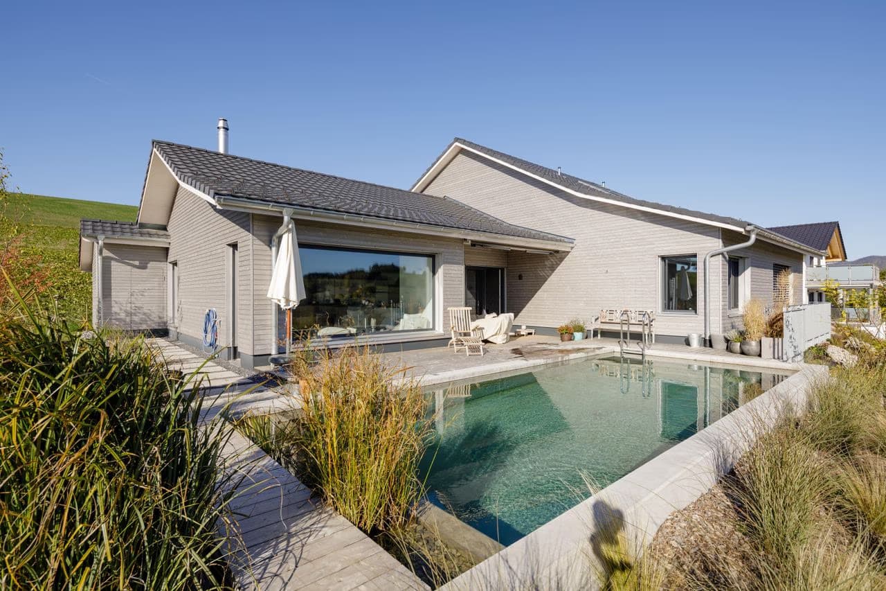 Landhaus mit Pool, Schleitheim (SH), Schweiz